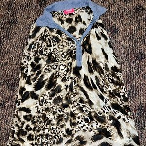 Cute Animal Print Shirt! 🐆🤍